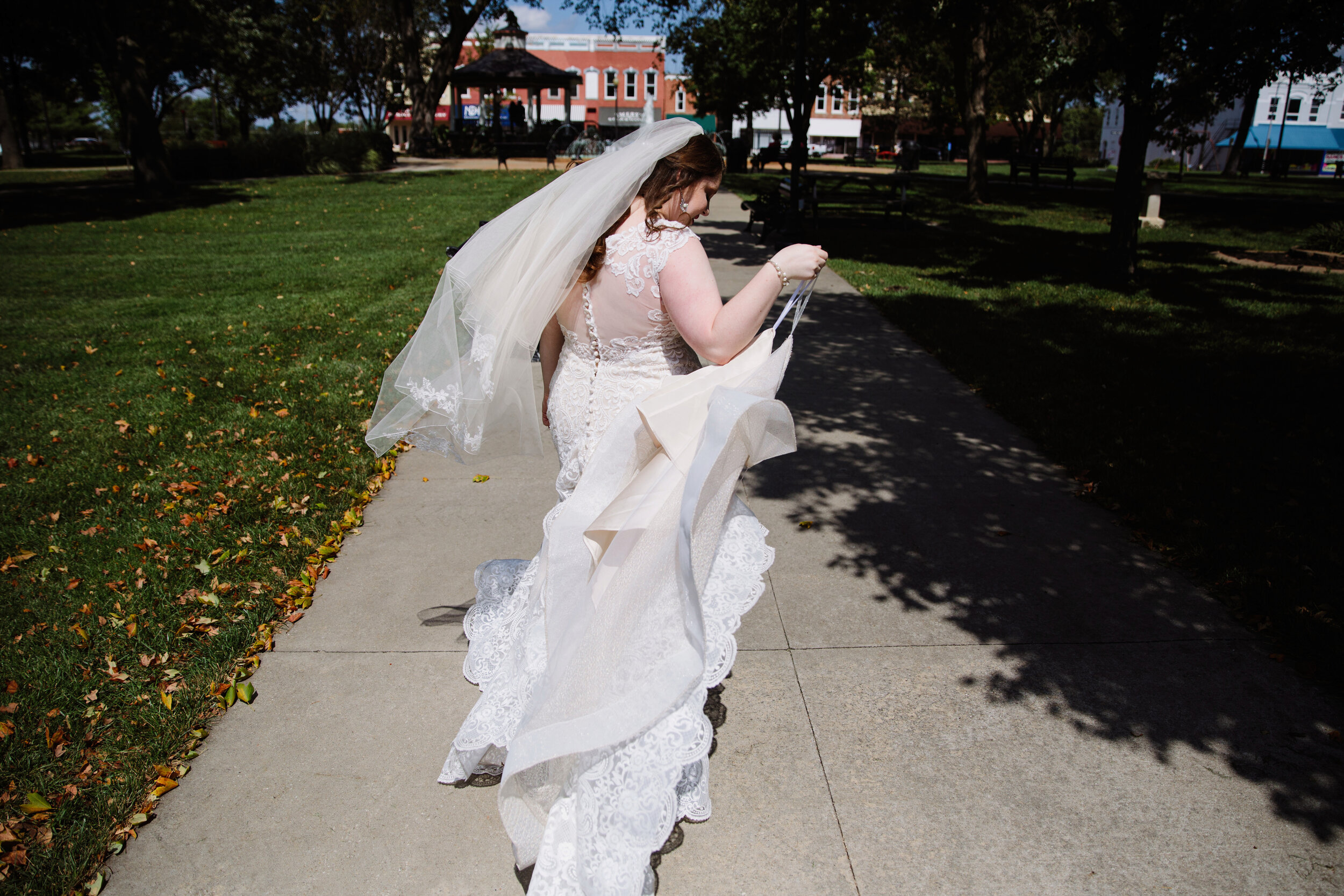 Town Square Paola Kansas_Kindling Wedding Photography_06.JPG