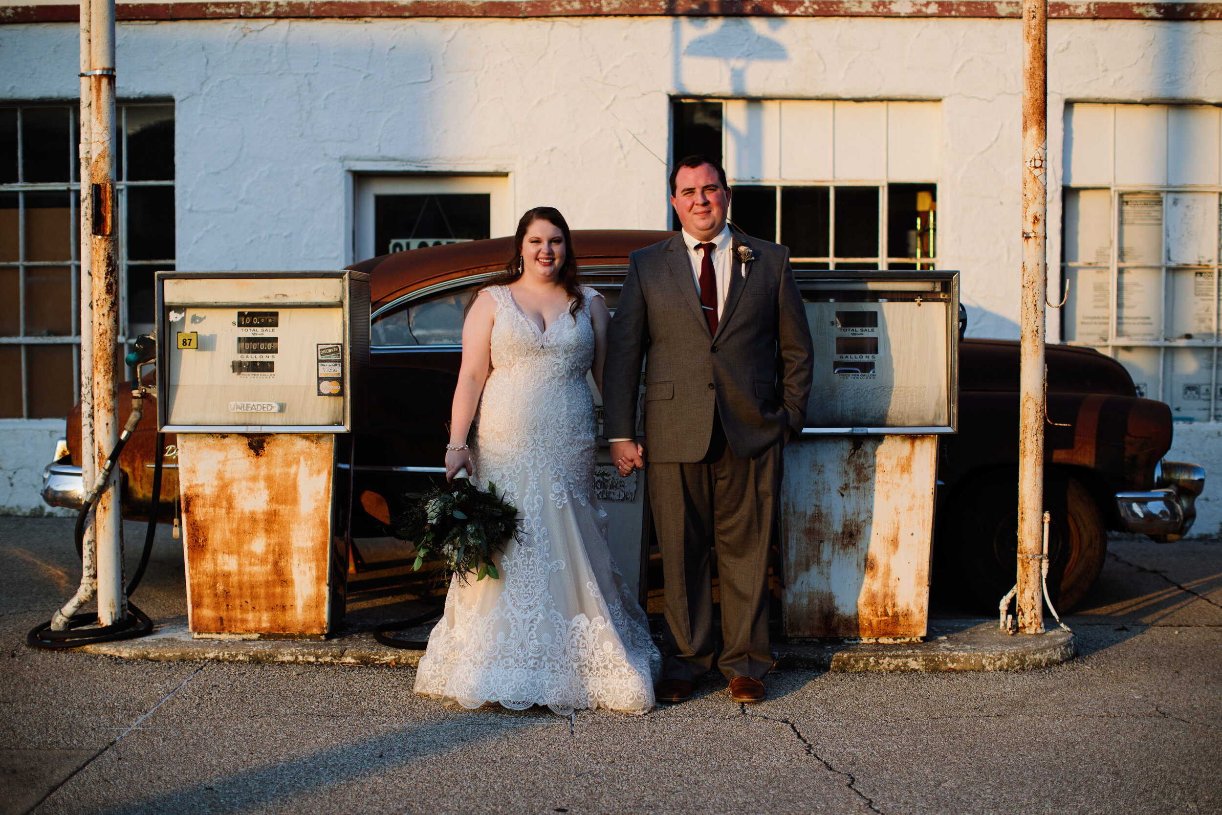 Town Square Paola Kansas_Kindling Wedding Photography_10.JPG