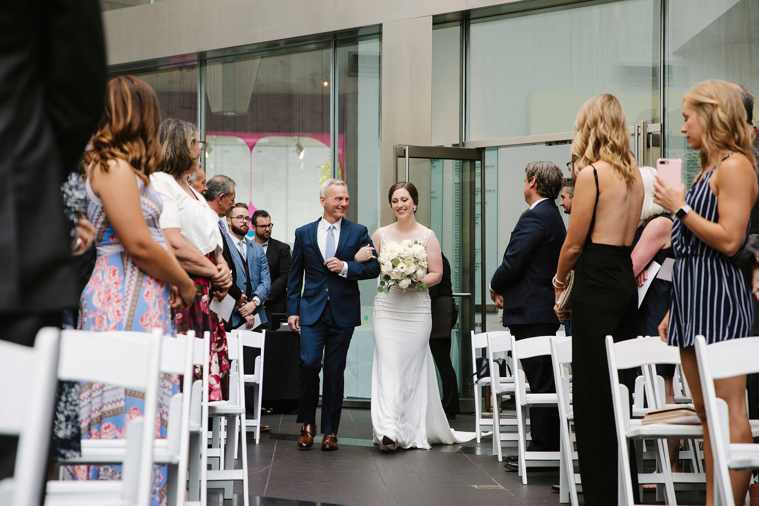 27____26_Kemper Art Museum Wedding_Kindling Wedding Photograpy_02.JPG