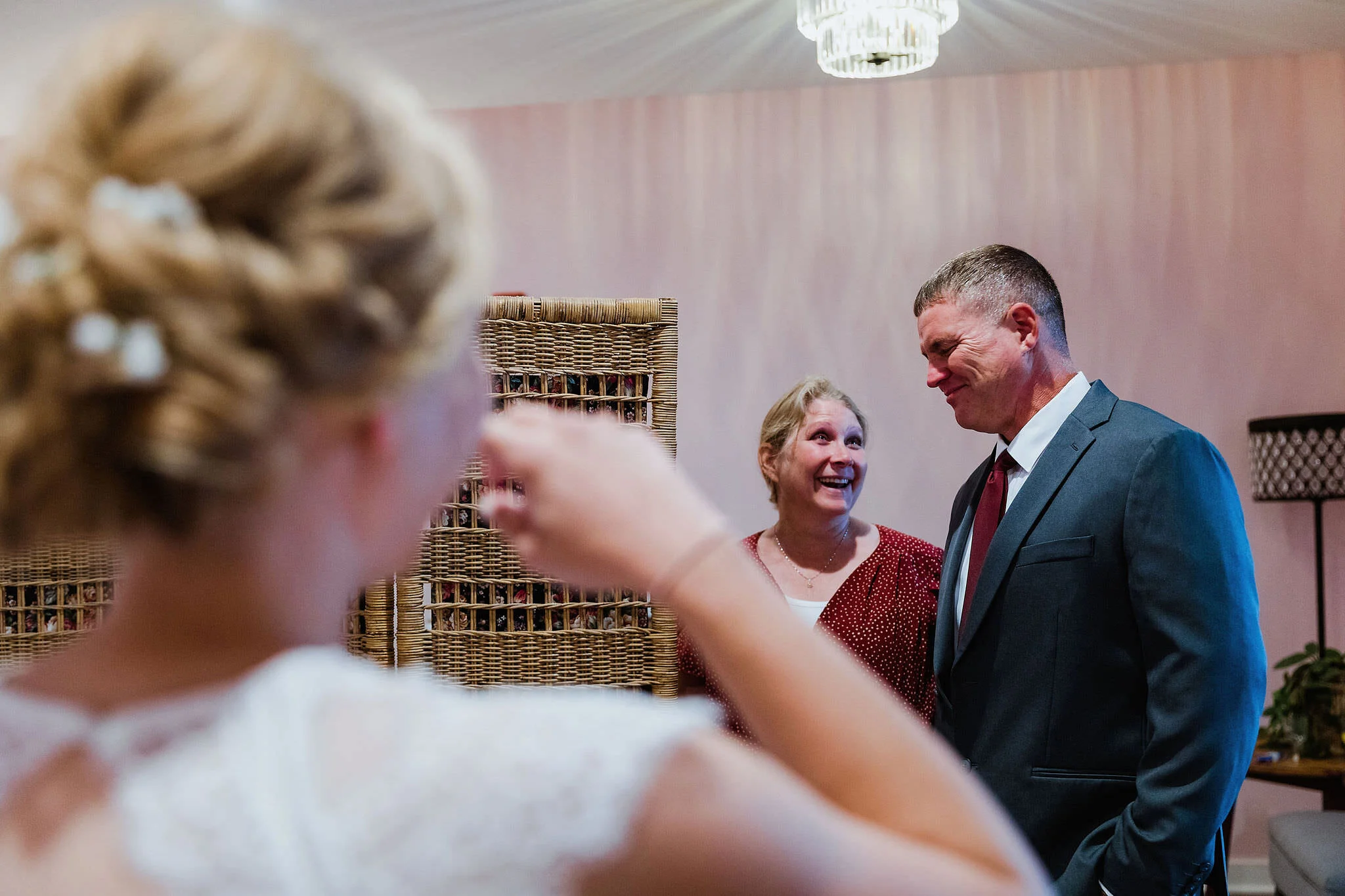59____30_Tobacco Barn Farm Fall Wedding_Kindling Wedding Photography.JPG