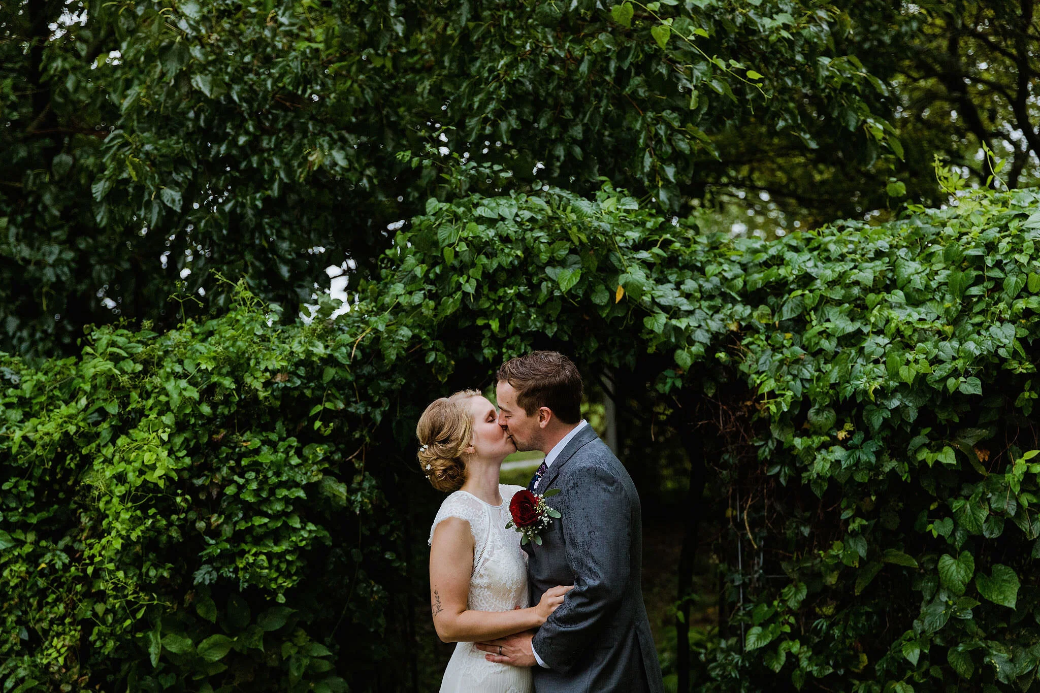 60____161_Tobacco Barn Farm Fall Wedding_Kindling Wedding Photography.JPG