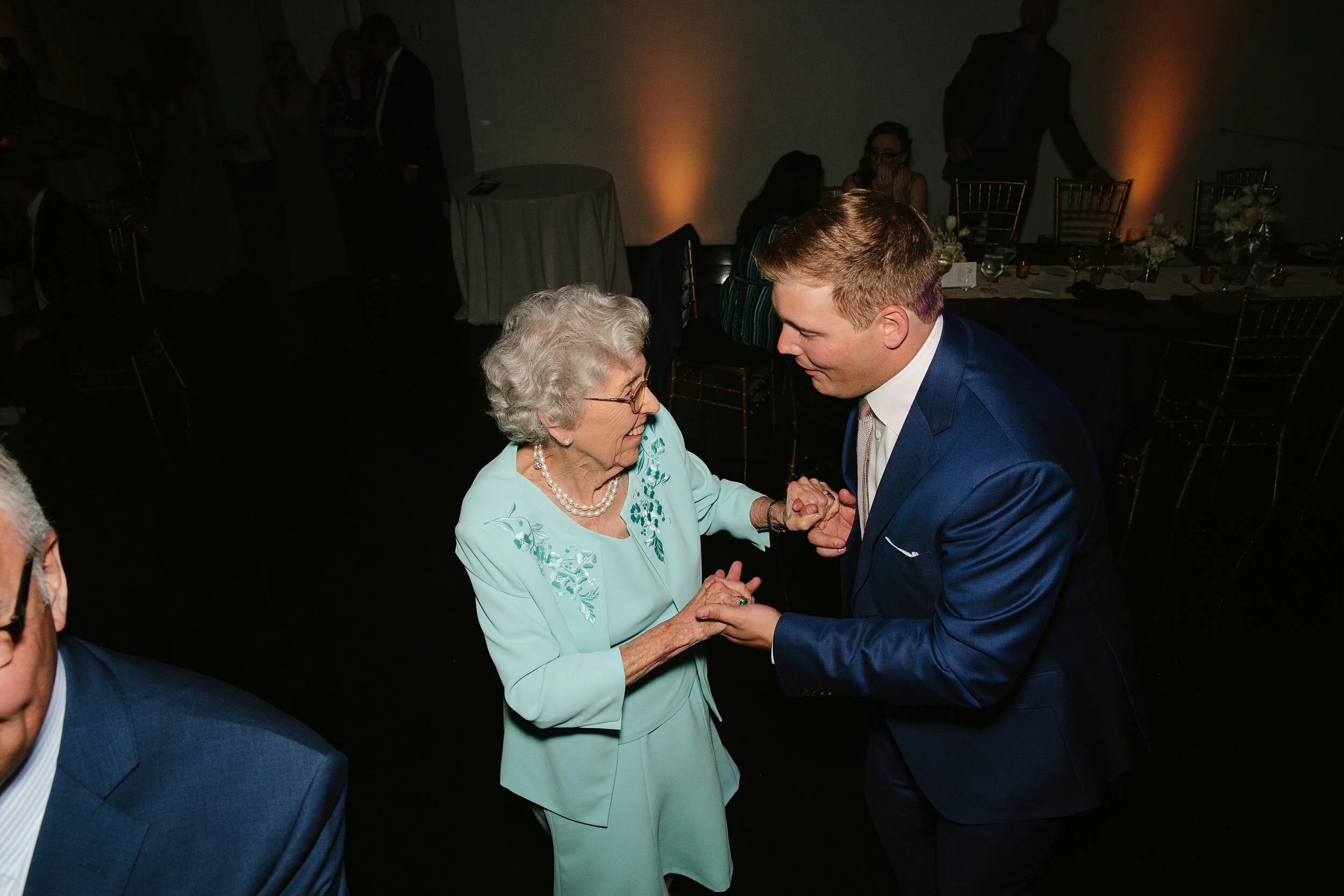 78____121_Kemper Art Museum Wedding_Kindling Wedding Photograpy_09.JPG