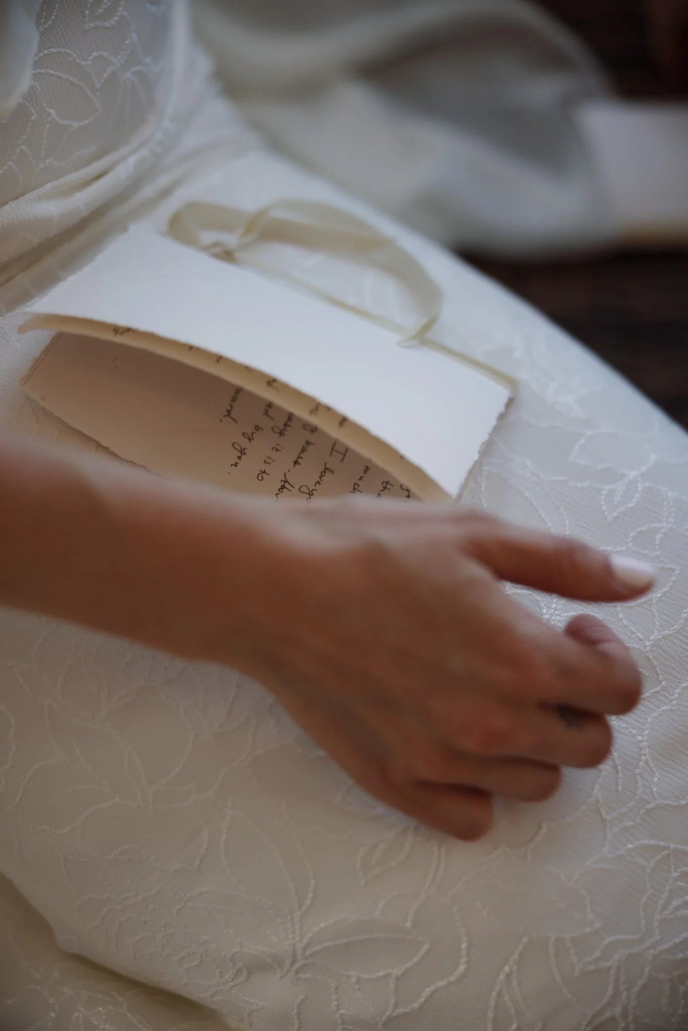 Rebecca + Hayden IG verticals_Kindling Wedding Photography_14.JPG