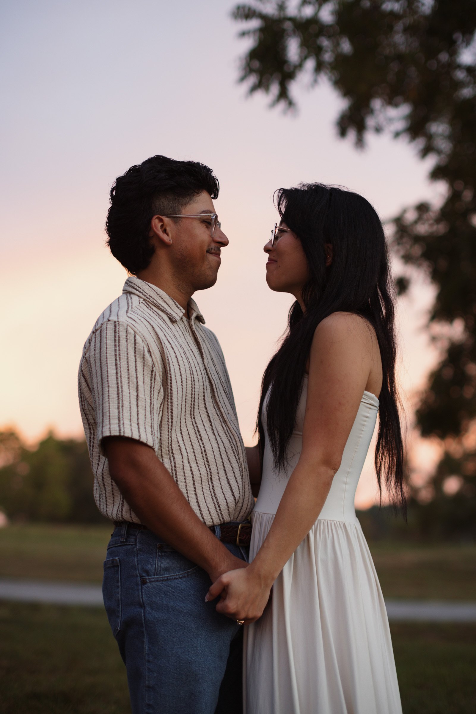 Shawnee Mission Park KS engagement session photos_kansas city wedding photography_76.JPEG
