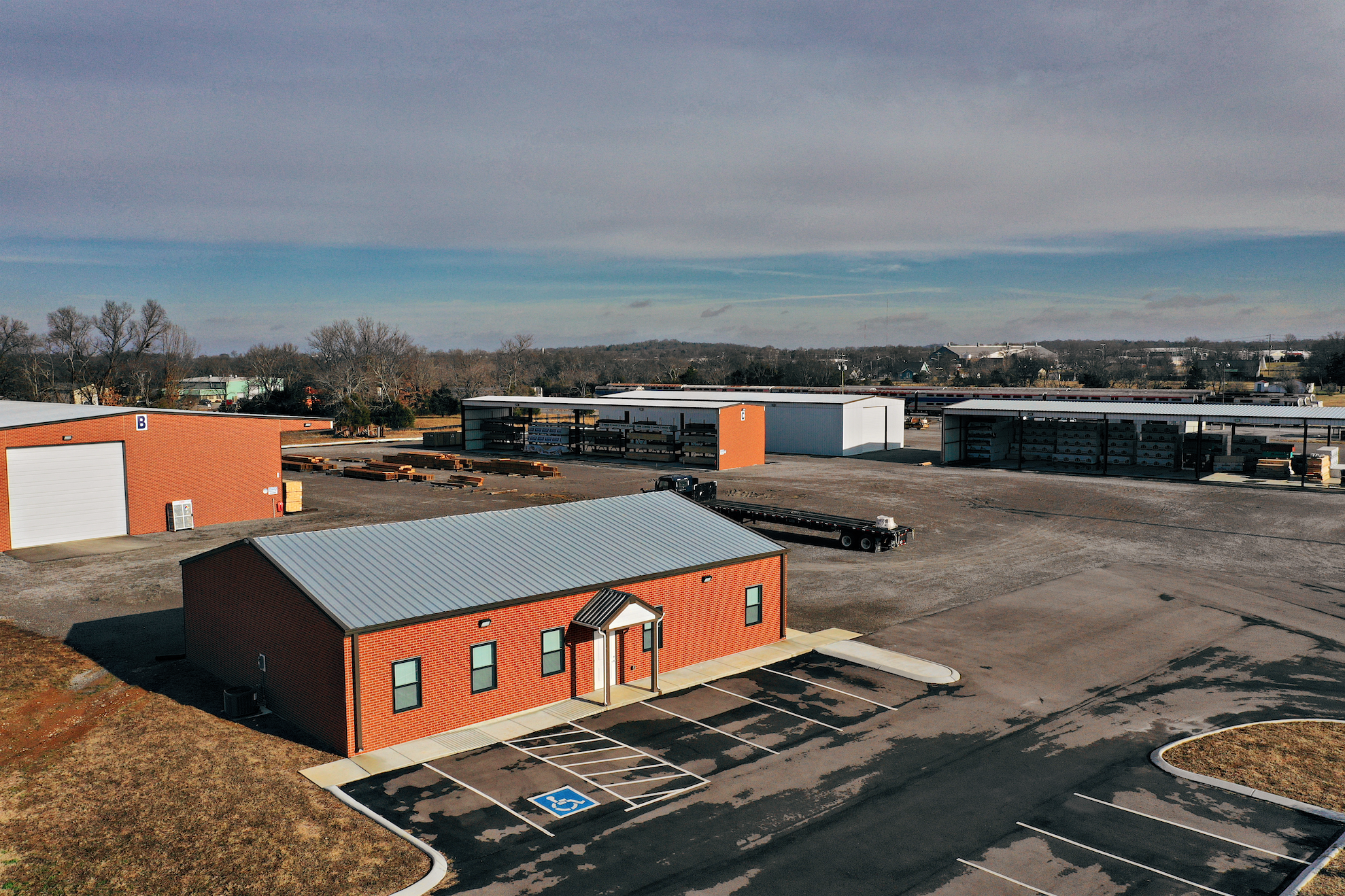 contract-lumber-nashville-lumber-yard5.png