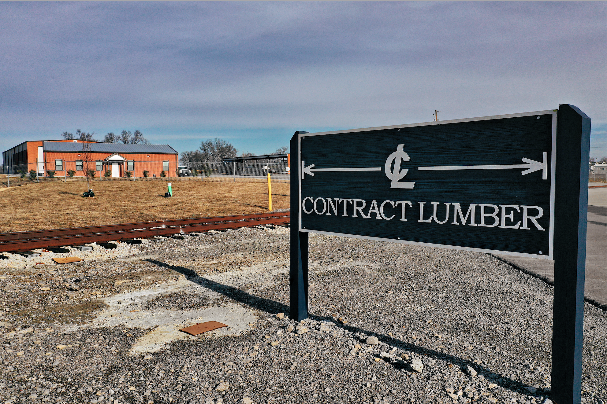 contract-lumber-nashville-lumber-yard4.png