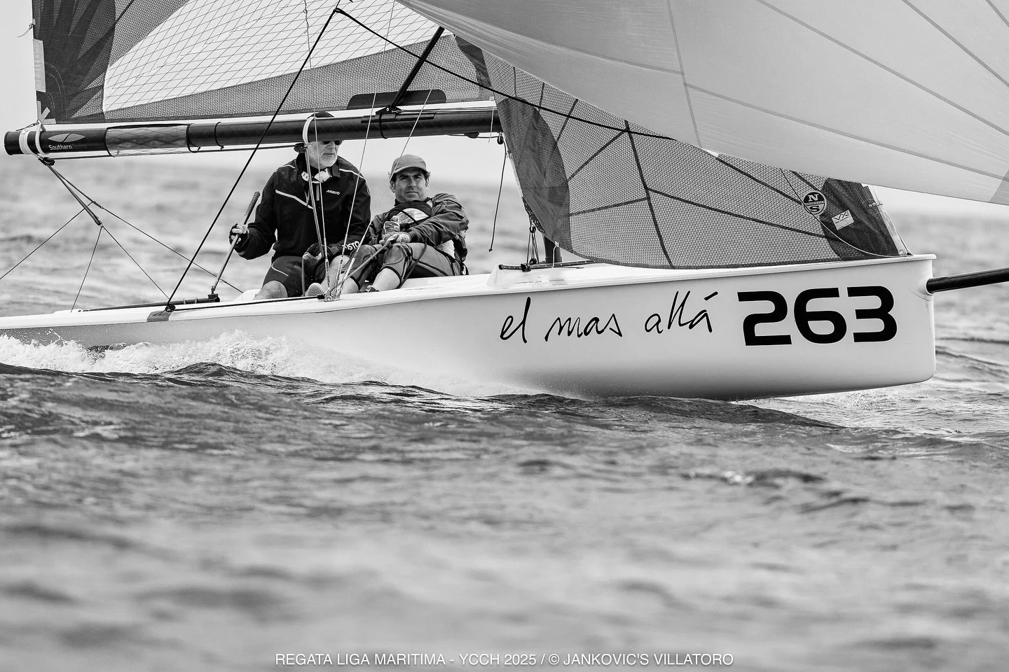 Campeonato nacional 2025 clase VX One en &ldquo;el m&aacute;s all&aacute;&rdquo; con mklotz al tim&oacute;n

 #vxone 
@yachtclubdechile 
@vxone