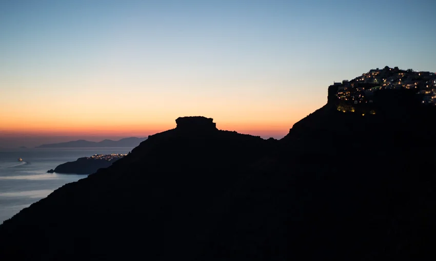 Santorini-23.jpg