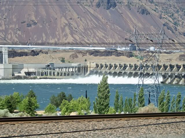 The Dalles Dam