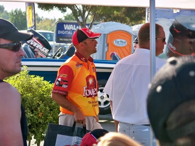Robert Lee, a Delta favorite, awaits to take the stage. Robert is also in contention for 'AOY'.