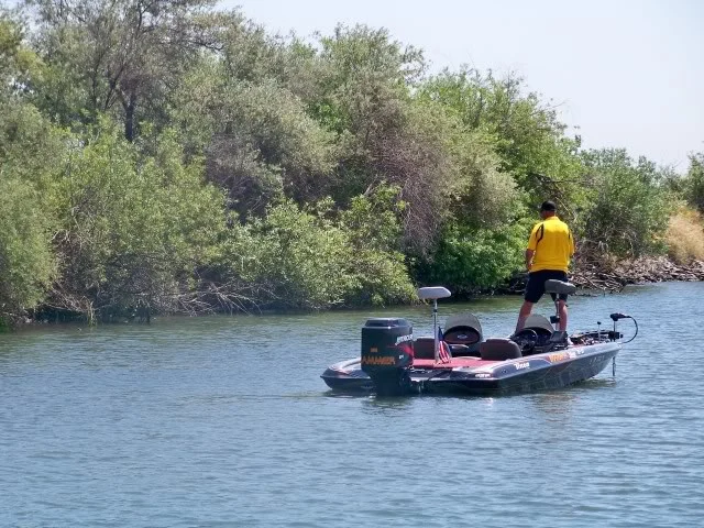 It is a small world; woke up in the morning, checked the BBZ, read the post from Delta Dan about Lake Castaic (my home water) and then met him the same day on the Delta (his home water). Dan you’re a cool dude nice to have met you.