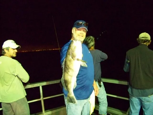 Another nice sandy, the angler behind me is also on