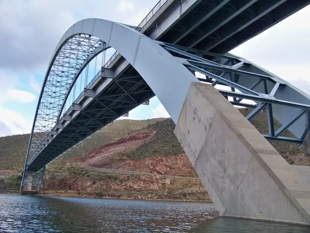 Roosevelt Bridge