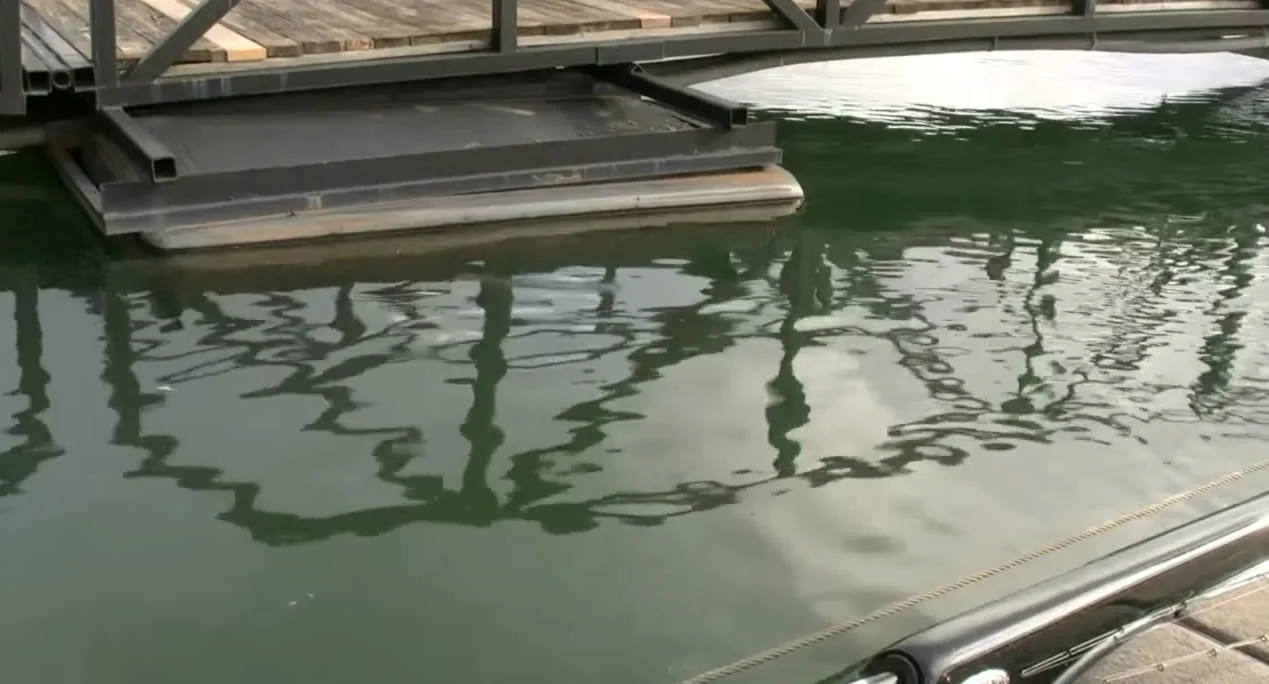 Approaching docks with swimbaits with Bill Siemantel