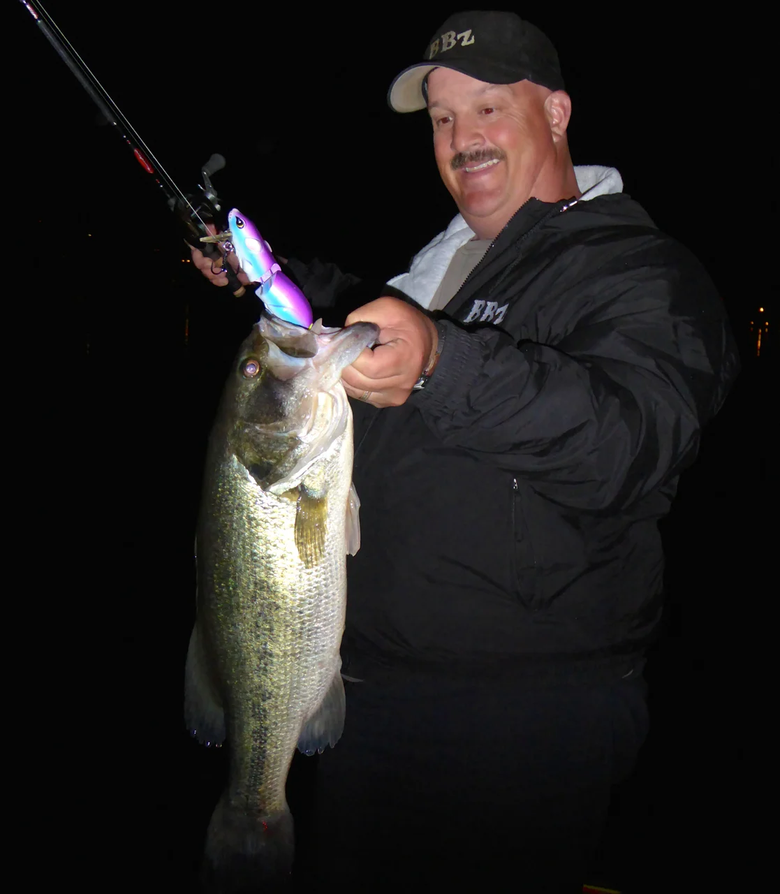 Huge Bass Caught on BBZ-1 Rat @ Night!