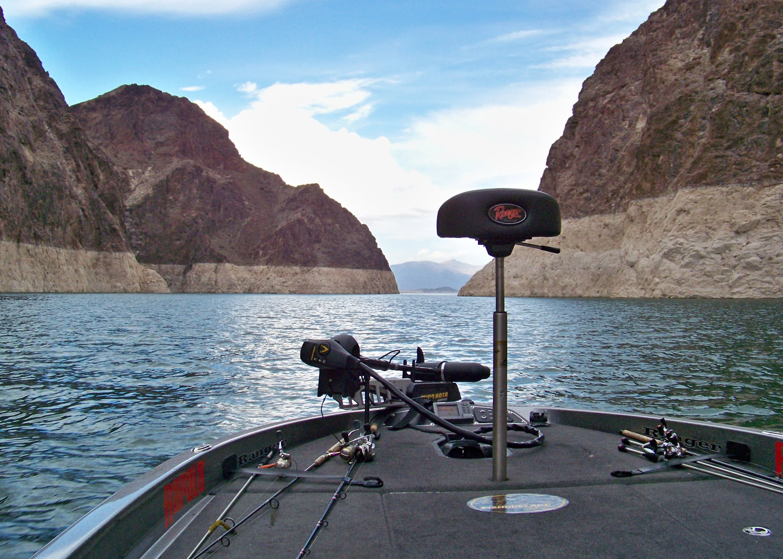 Moving through The Narrows at 60+ MPH, Virgin Basin is coming into view, the ‘bath-tub’ ring in this photo shows the lake level down at just over 100'. Currently, the lake is down about 150’ from full pool.