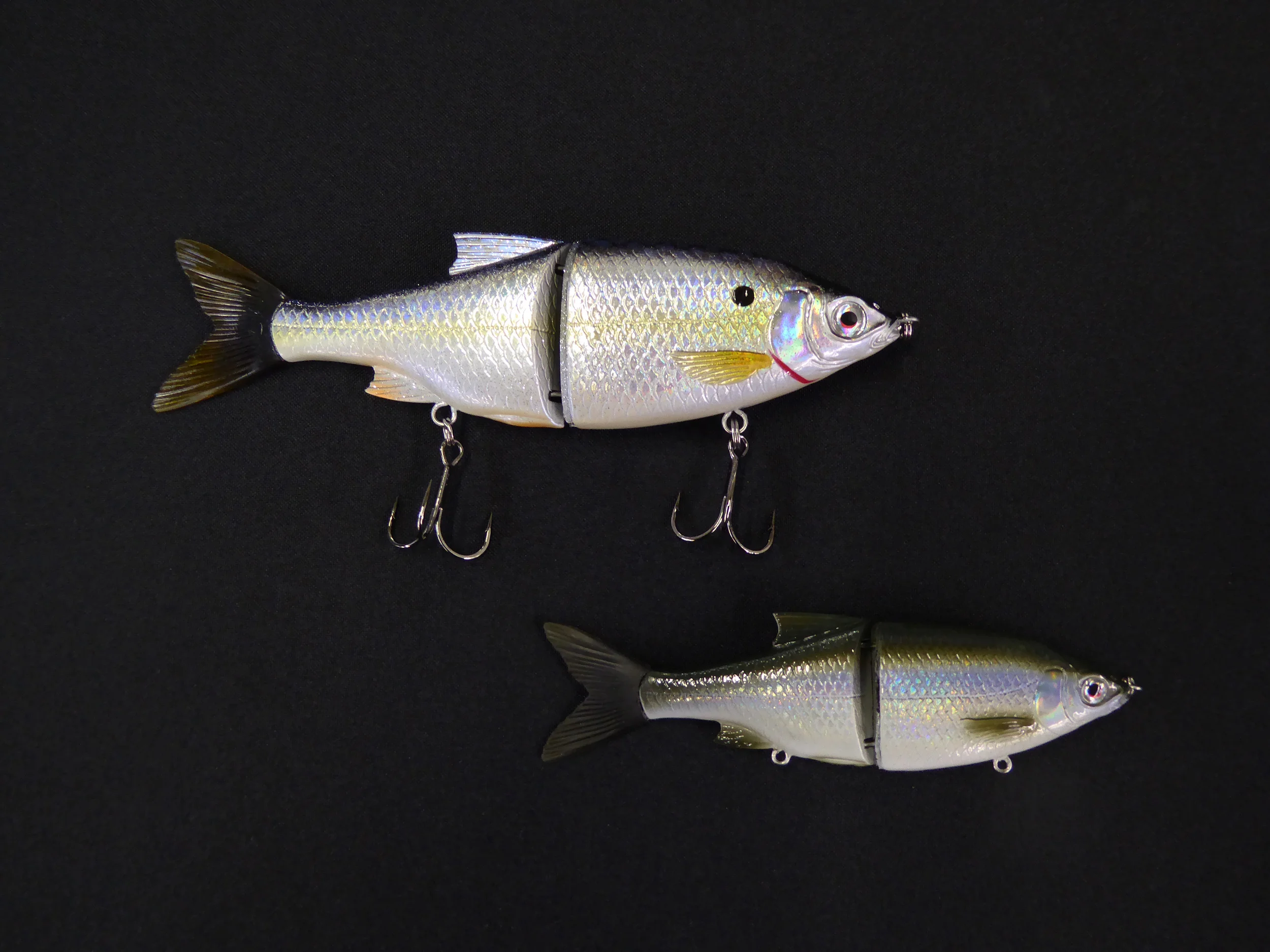 The lower bait sports the soon to be released Hitch color pattern, available in March 2016.
