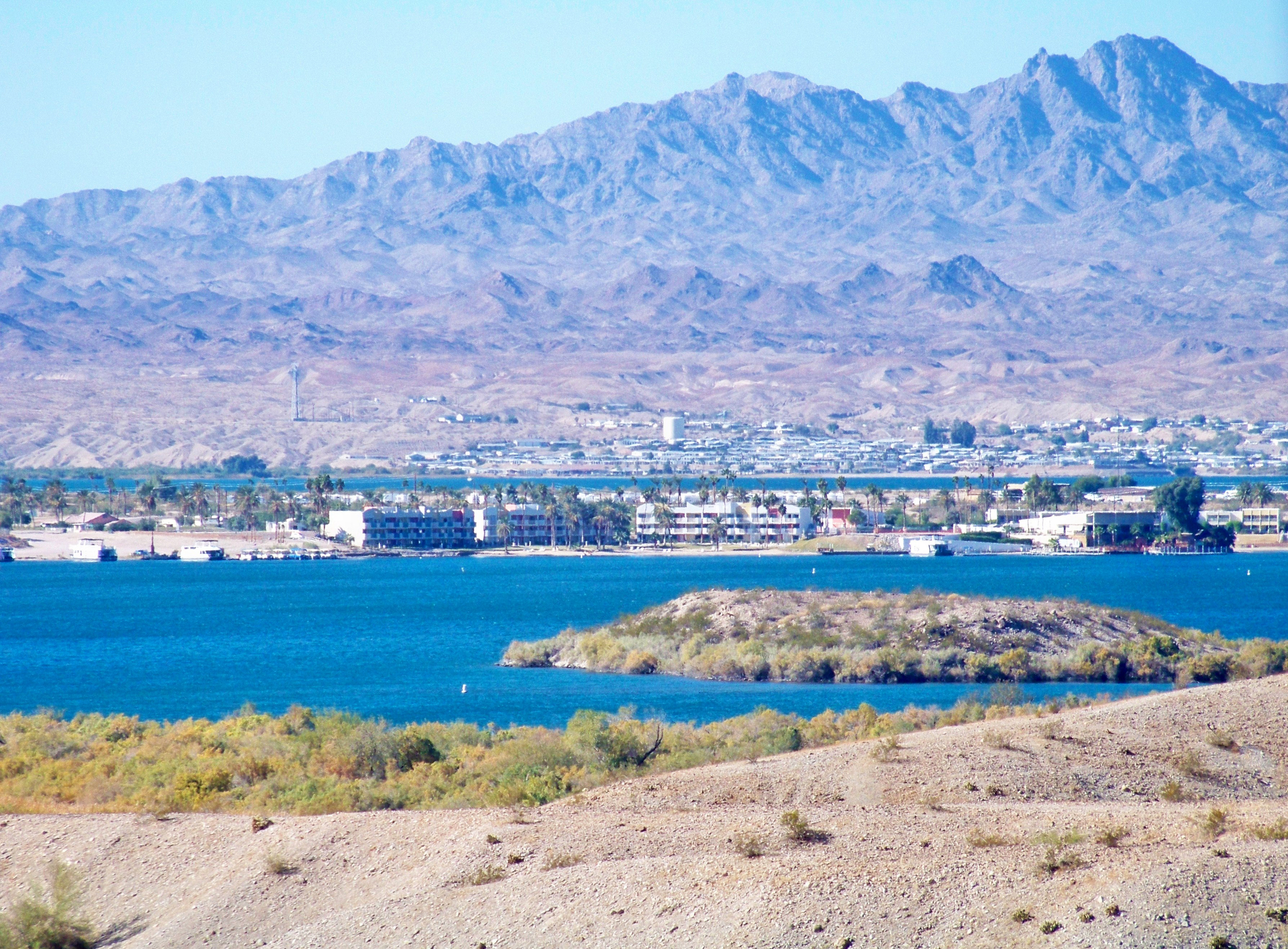 Picture was taken from the Arizona shore, Thompson Bay, and Pittsburgh Island center, California far side