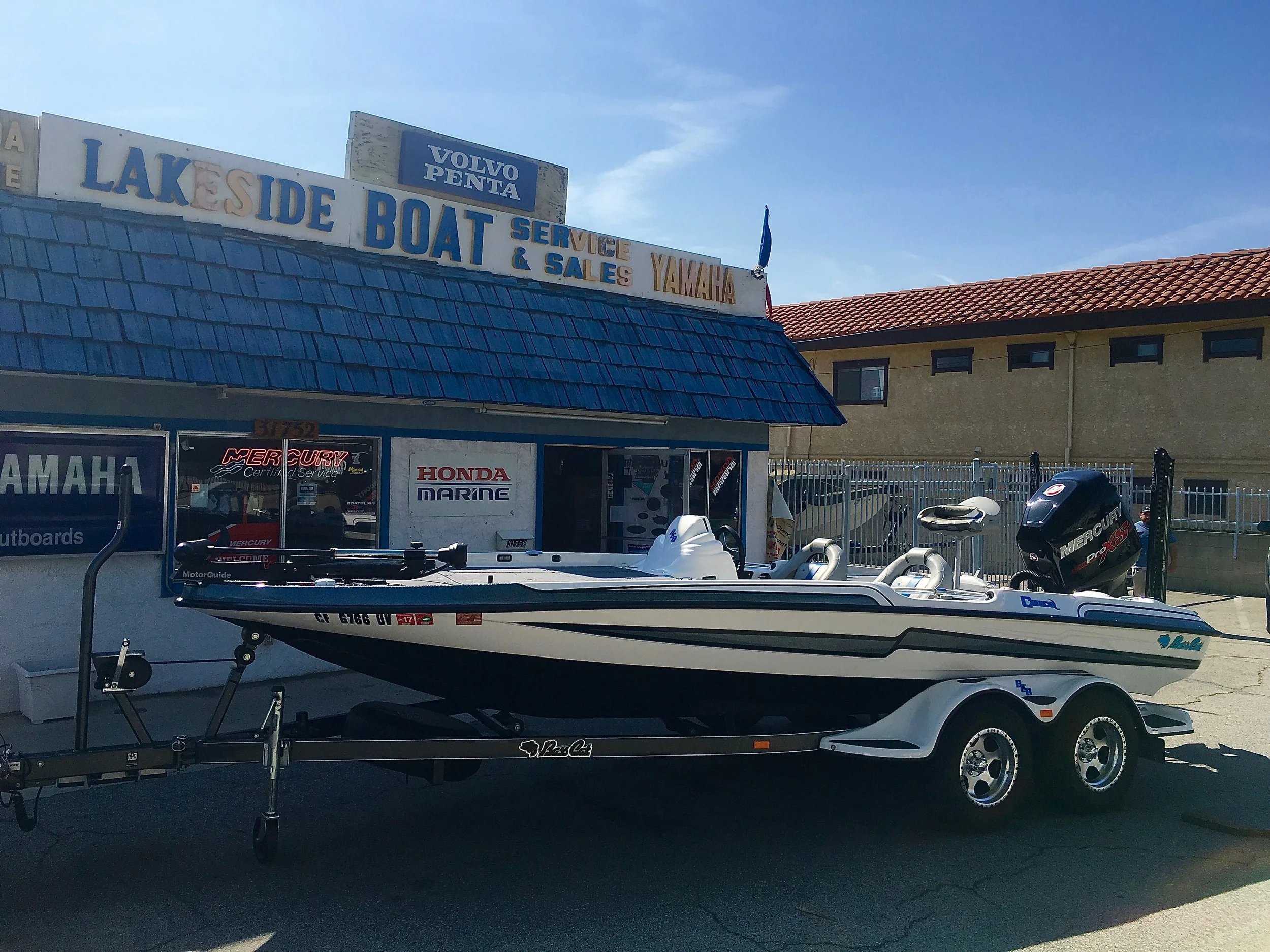 Just dropped of the BassCat Caracal over @ Lakeside Boat to swap out my older units! 