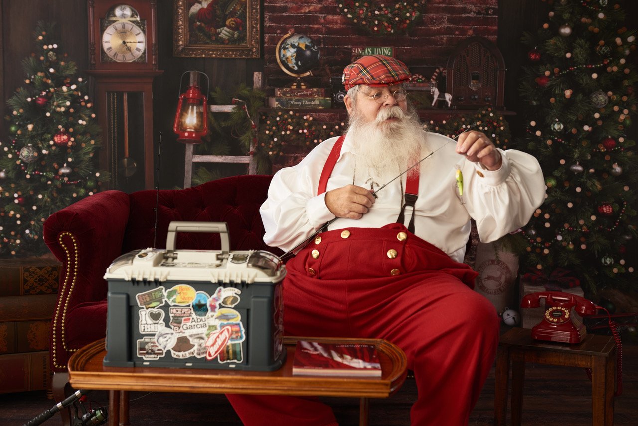 SANTA WILL BE POINTING HIS SLEIGH TO THE WEST FOR SOME POST-CHRISTMAS FISHING