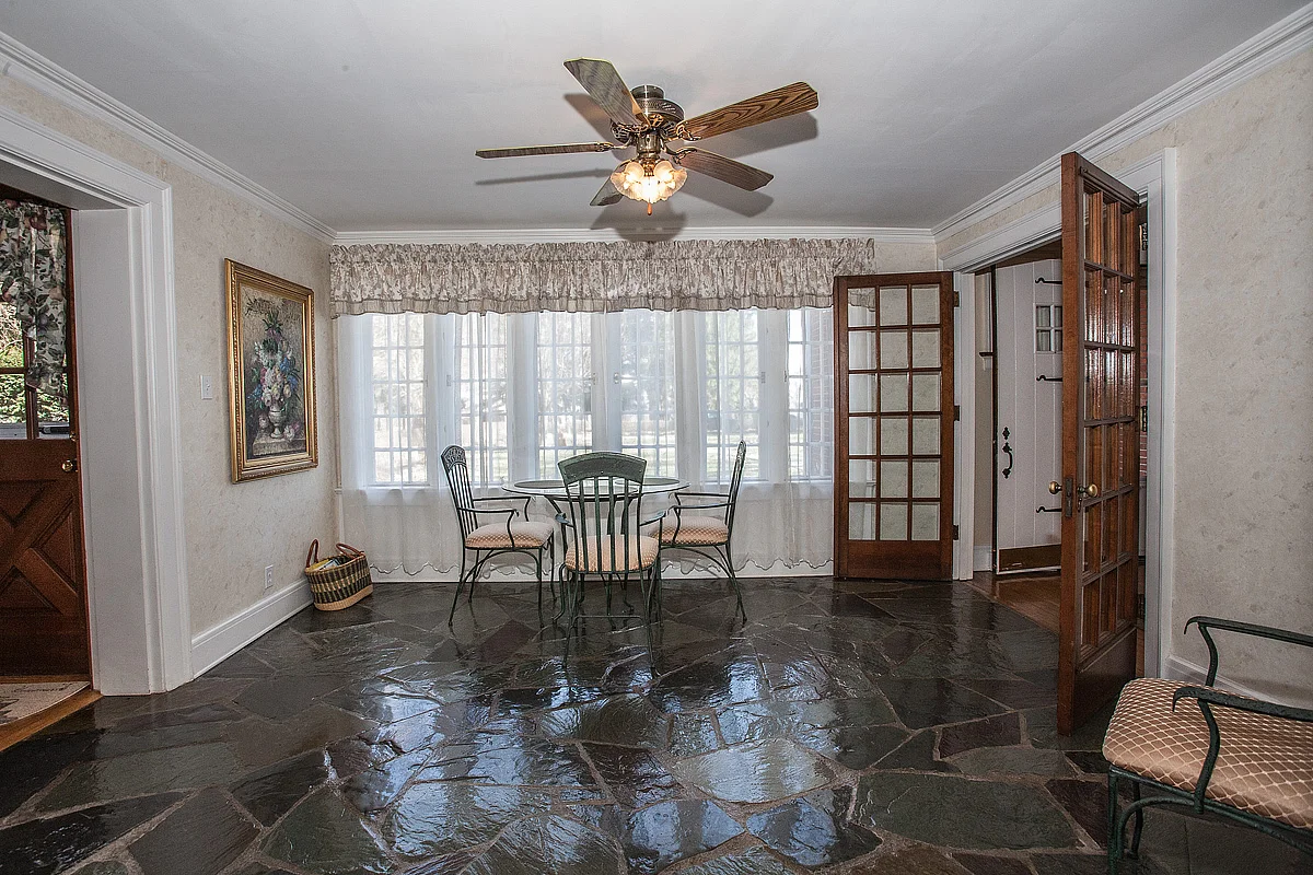 08Chirpas_64676OverlookCtBellaire.jpg