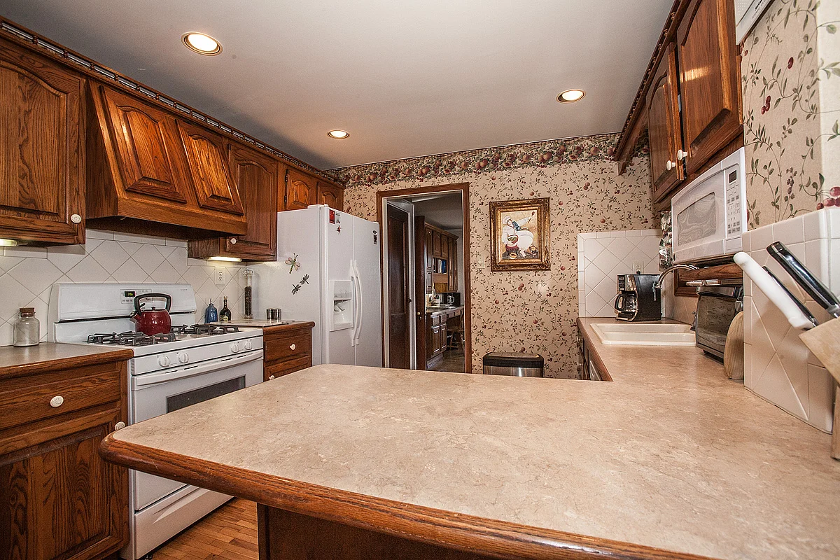 15Chirpas_64676OverlookCtBellaire.jpg