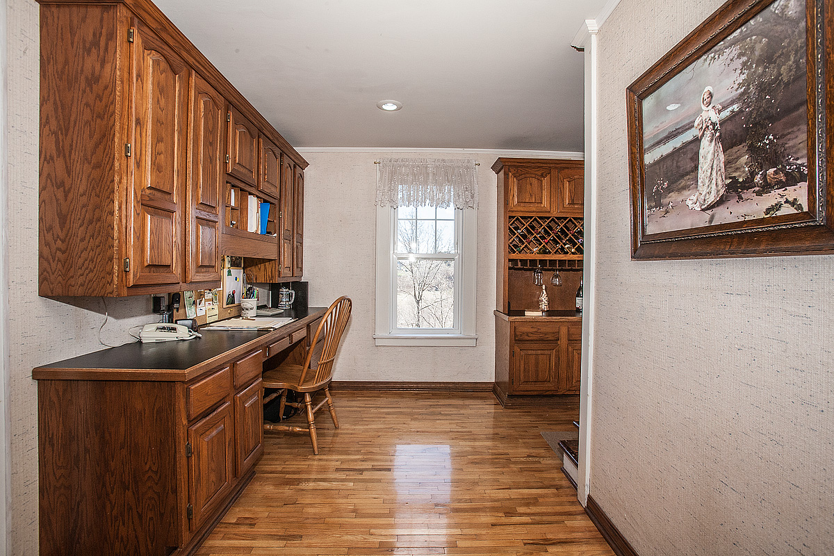 16Chirpas_64676OverlookCtBellaire.jpg