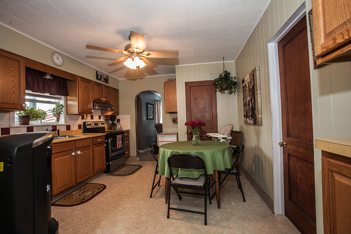 09Miller_103ChurchStRayland.jpg