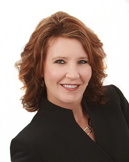 09ShaverCarriePortrait_Web.jpg