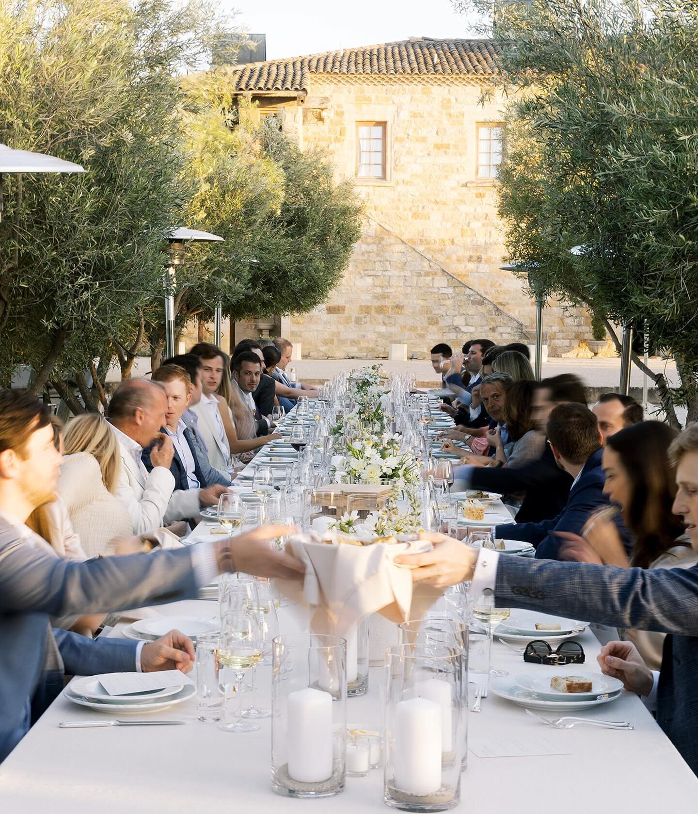 The rehearsal 🕯️🤍
Photography: @Kenziekatephoto 
Planner: @sumnersmithevents 
Rentals: @brightrentals 
Venue: @sunstonevilla 

#sunstonewedding #santaynez #santaynezvalley #vineyardviews #vineyardwedding