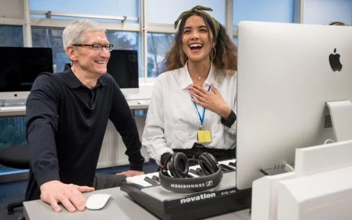 Apple CEO Tim Cook visiting the Brit School for Performing Arts and Technology. Photo and full article at The Daily Telegraph . 