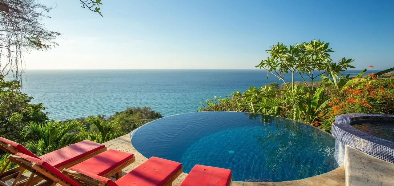anamaya infinity pool.jpg