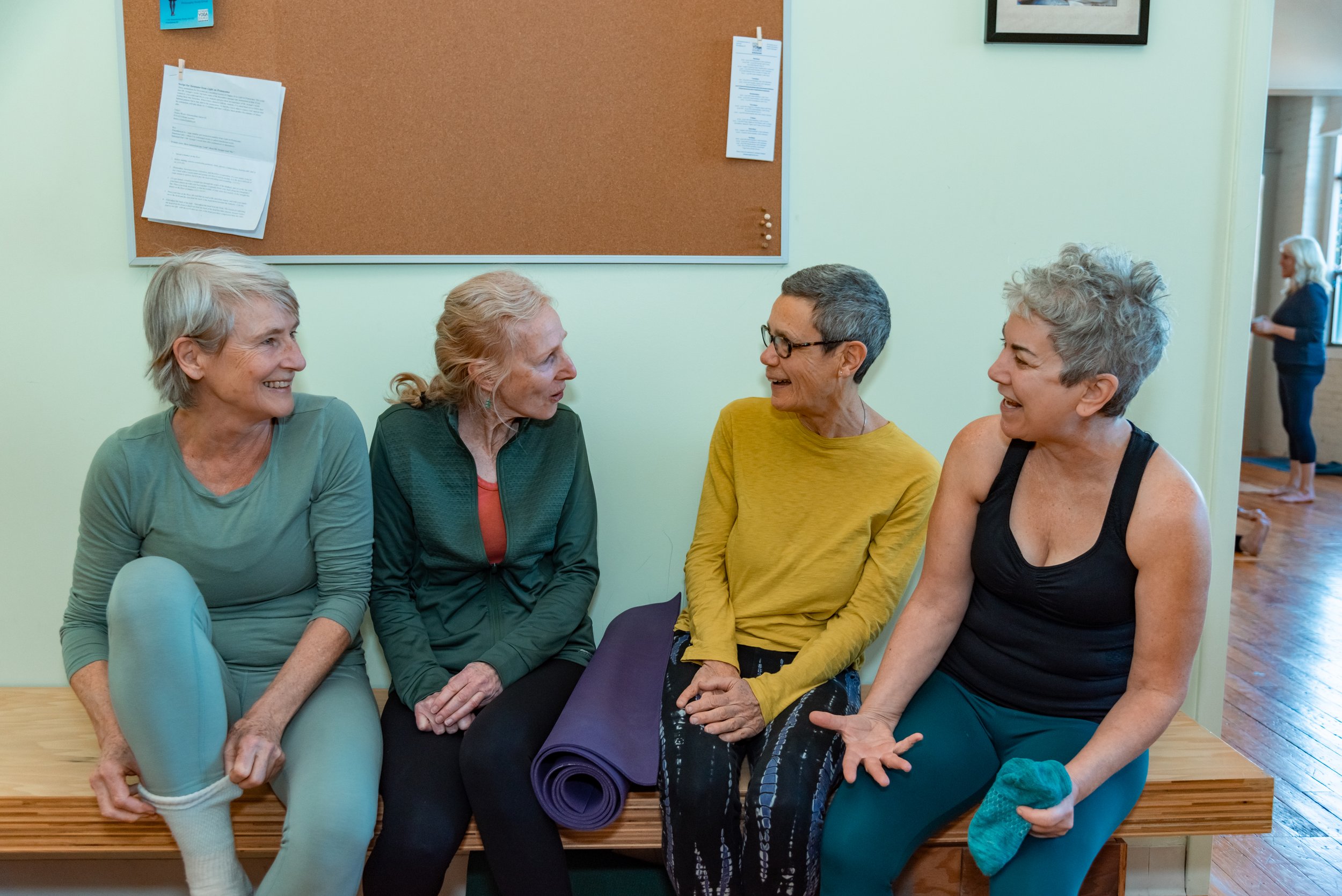 Lobby women chatting.jpg