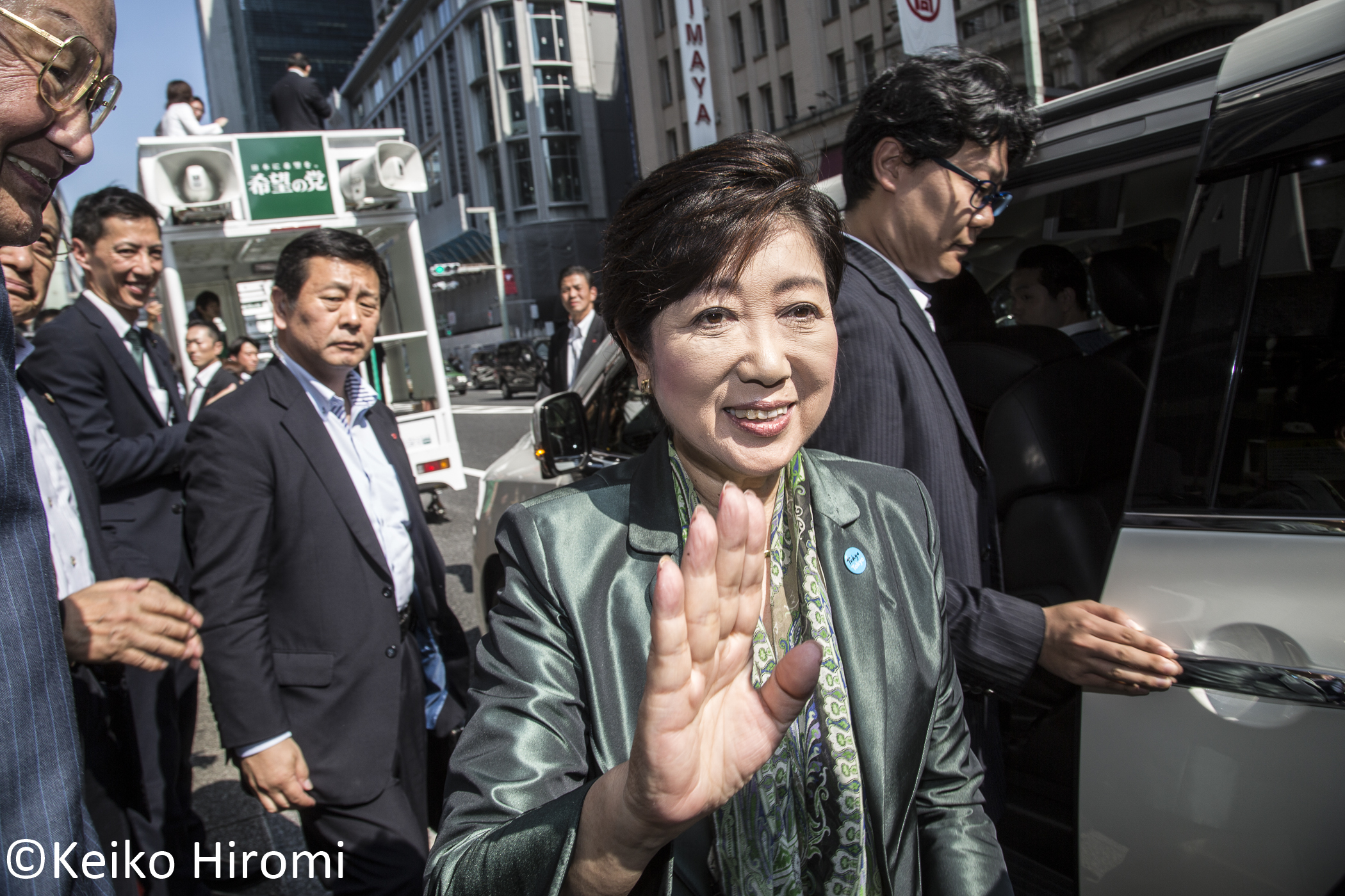  Yuriko Koike, Tokyo Governor and leader of Party of Hope, campaigning in Nihombashi, Tokyo, Japan on October 9, 2017. 
