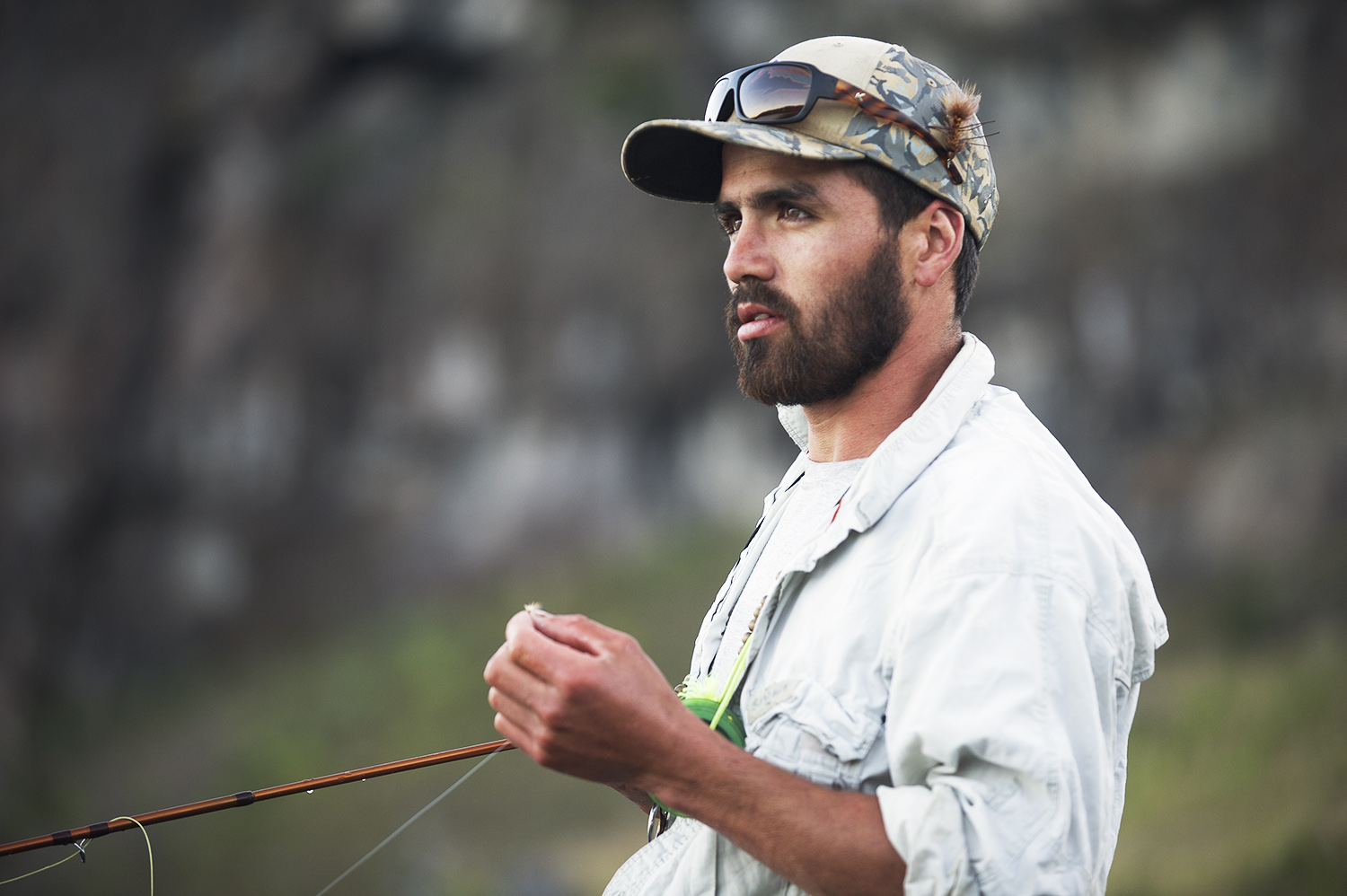 seba holding rod color.jpg