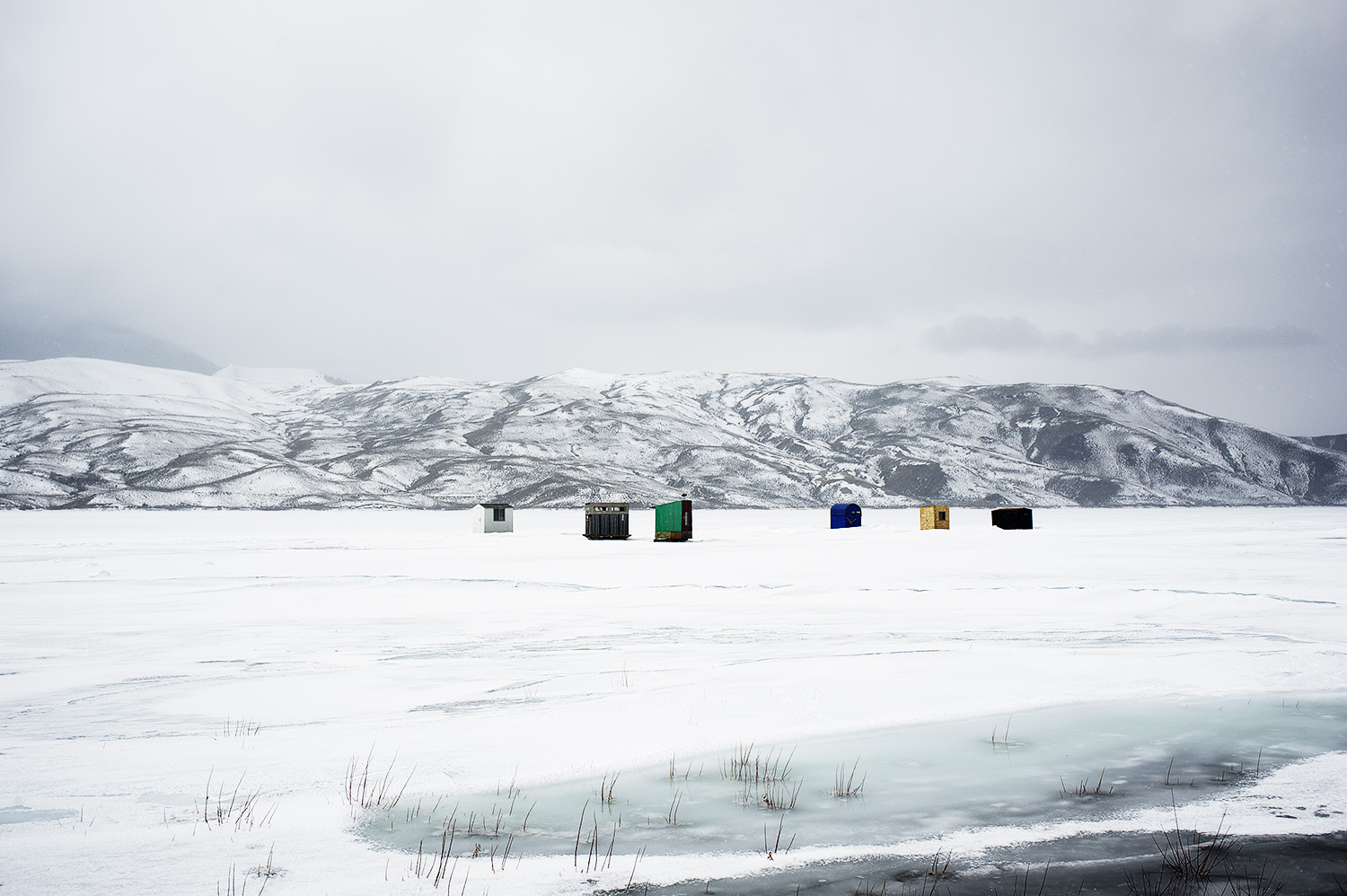mackay reservoir huts ice fishing.jpg