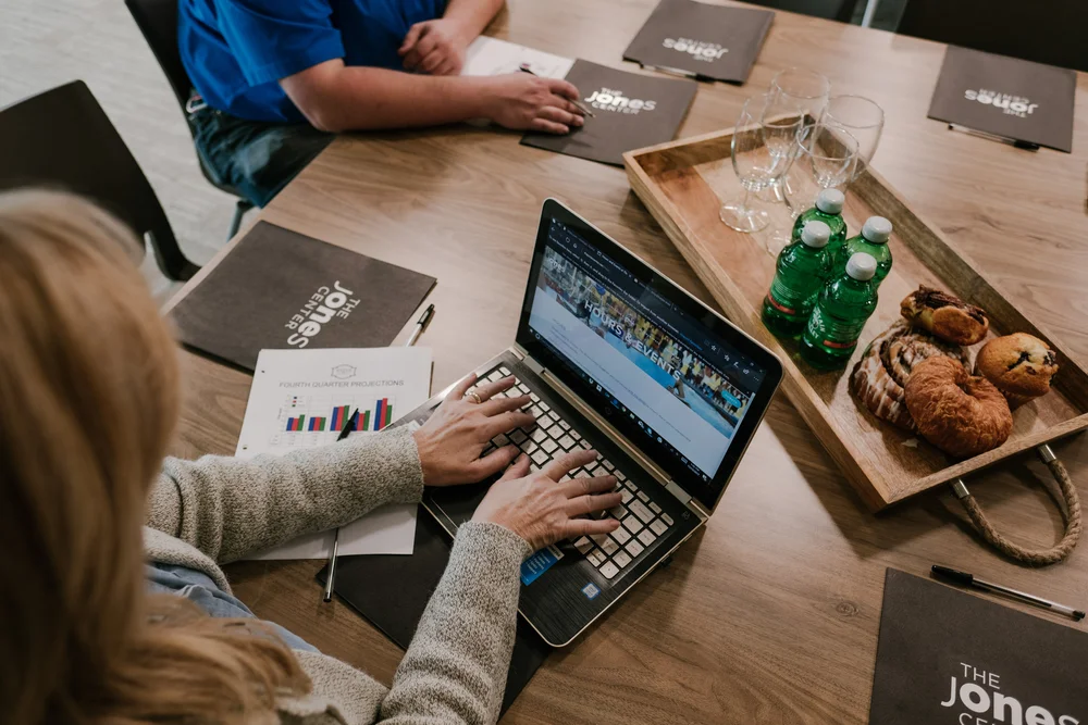 Reservations and Meeting Space at The Jones Center in Springdale ...