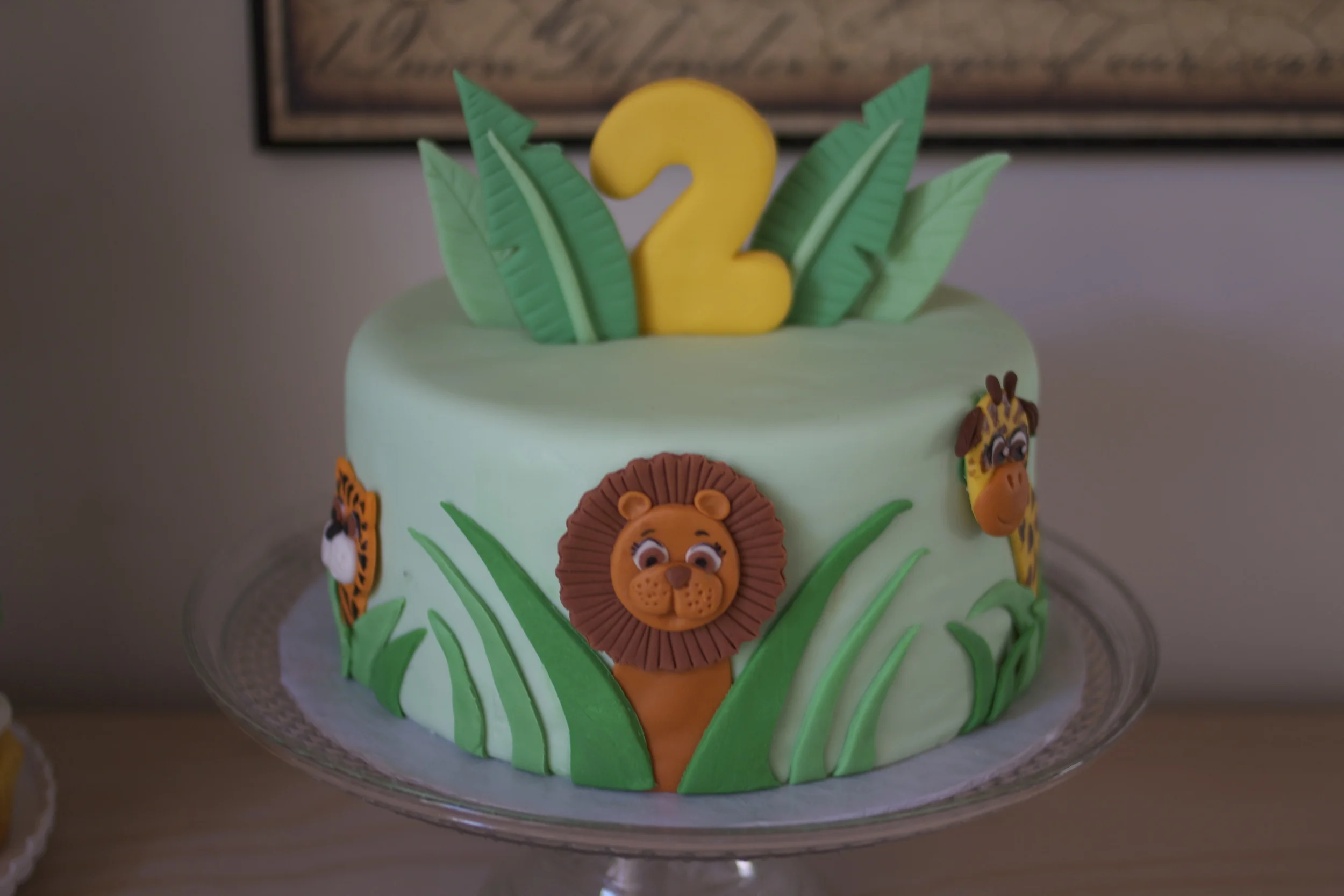 Beautiful cake by Leelee's Cake-abilities . 