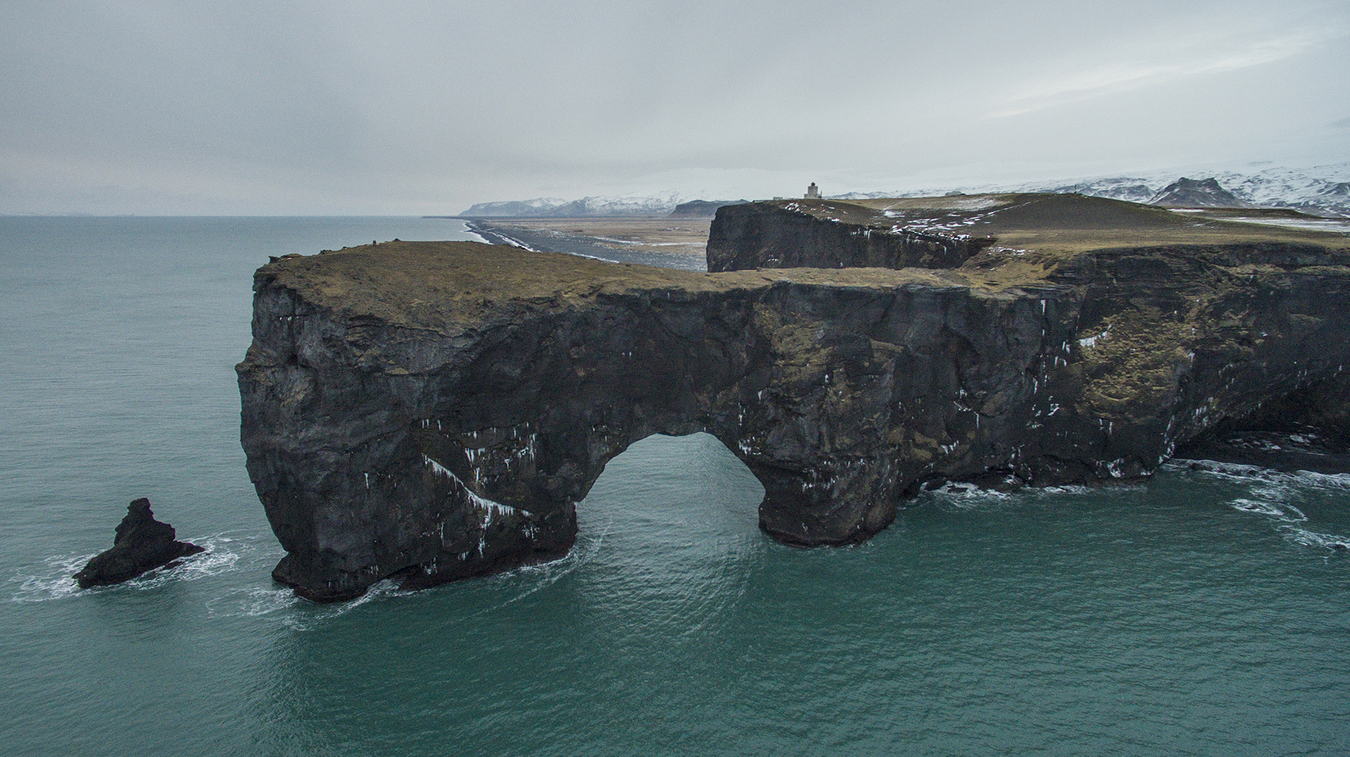 MHood_2016_01_15_DJI_0030_Dyrholaey_Aerial_001_Iceland.jpg