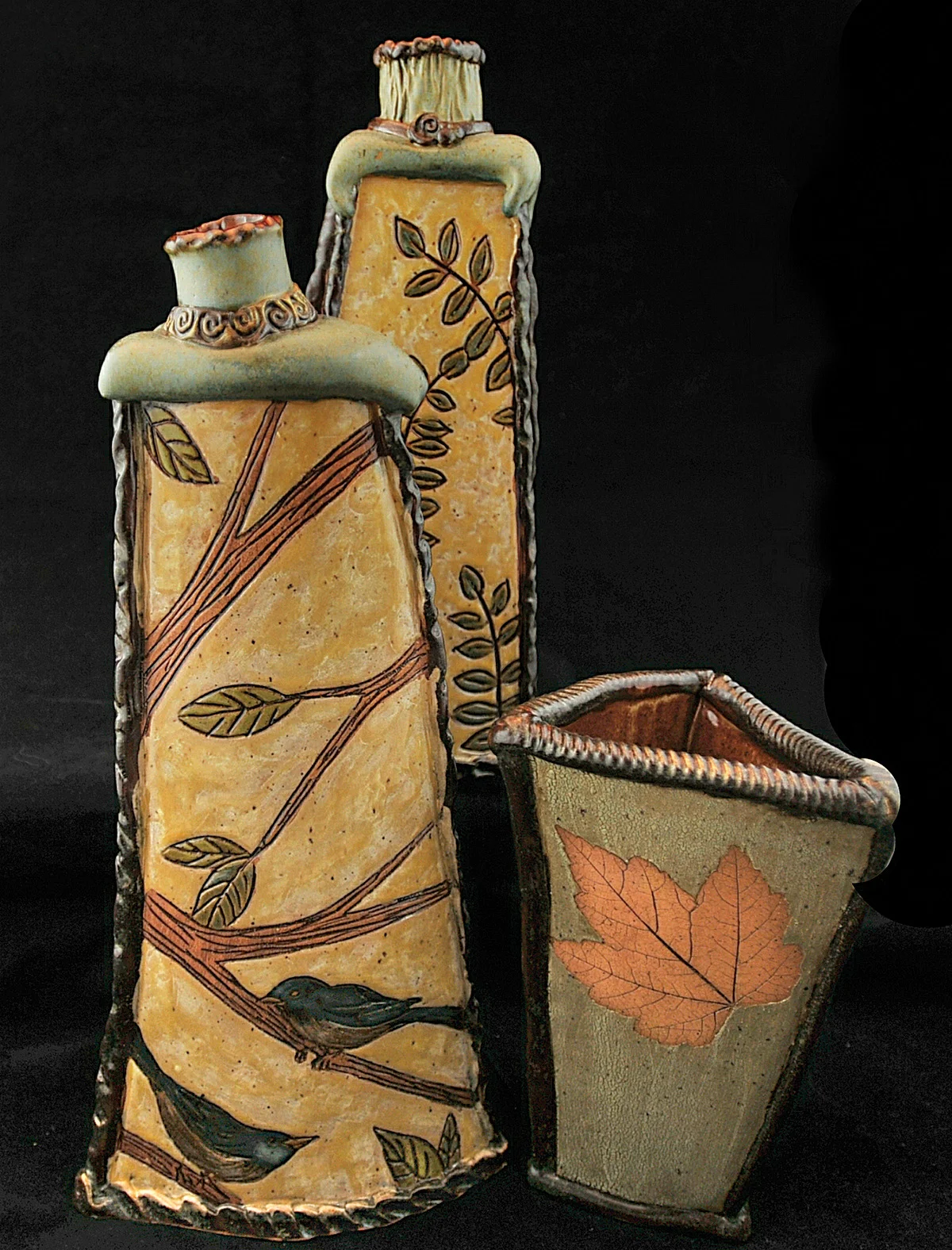 Bates_HilDeeandPat_Vases_website.jpg