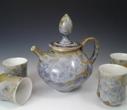 teapot with 4 cups keith herbrand.jpg