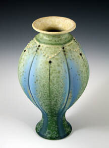 Glenn Woods matte vase low res.jpg