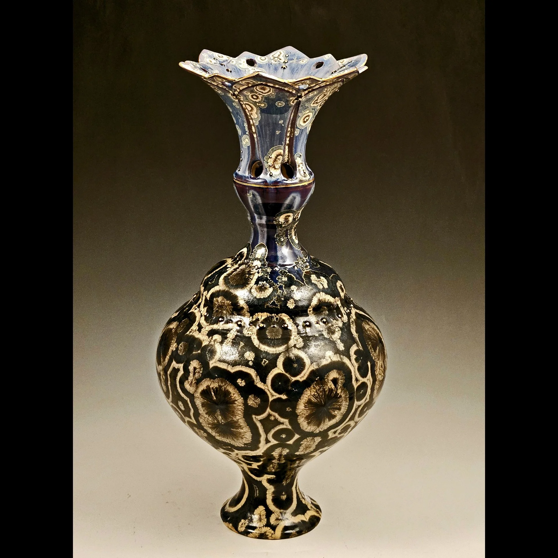 tall vase w gold 2026.jpg