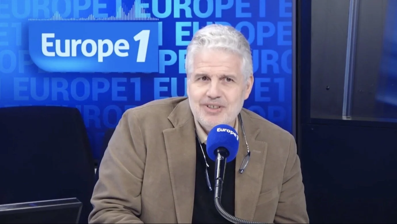 Eric Polt Dr Eric Plot - Chirurgien Esthétique Plasticien · Paris 16ème