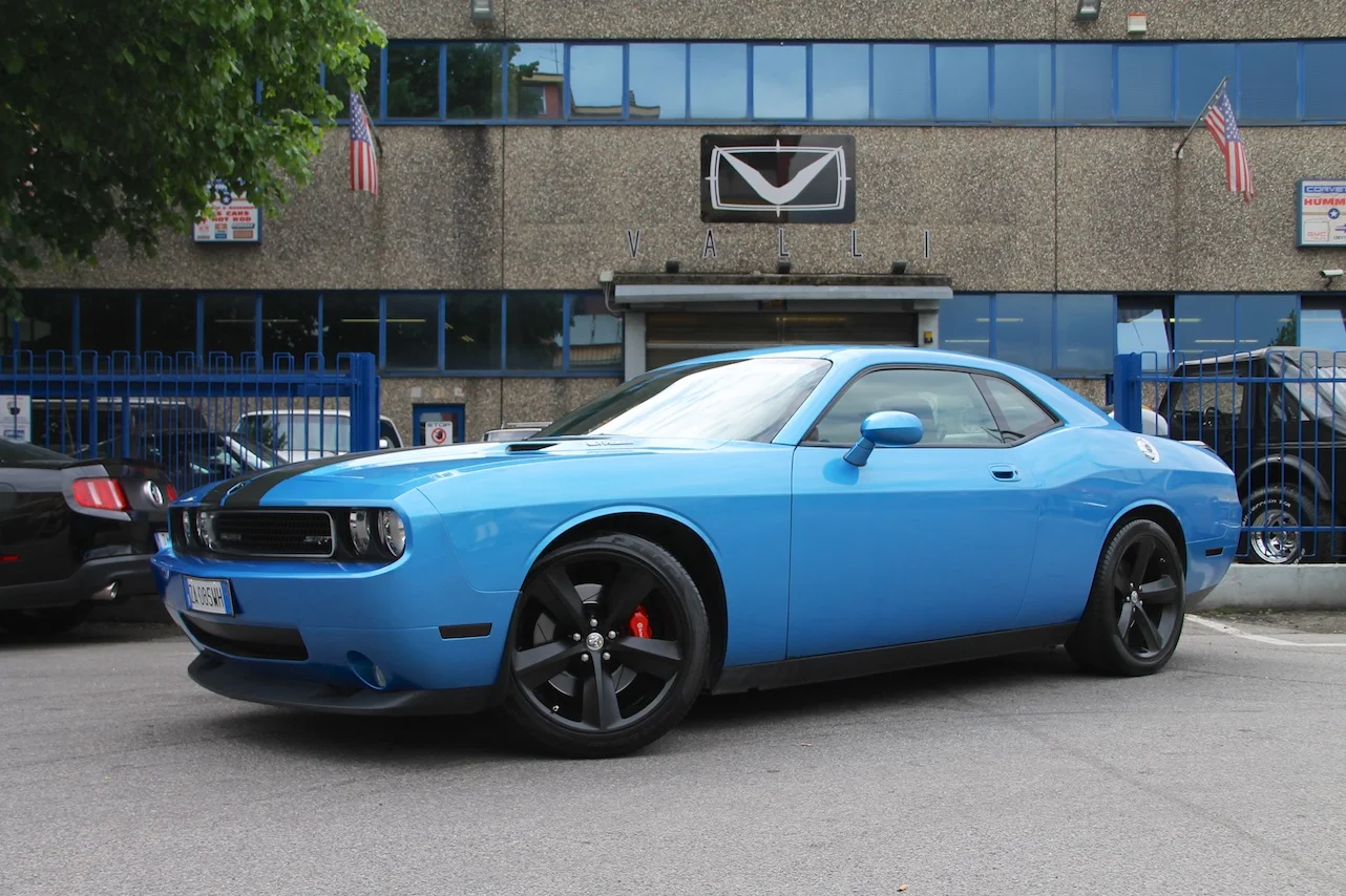 Challenger SRT8 Blue Devil