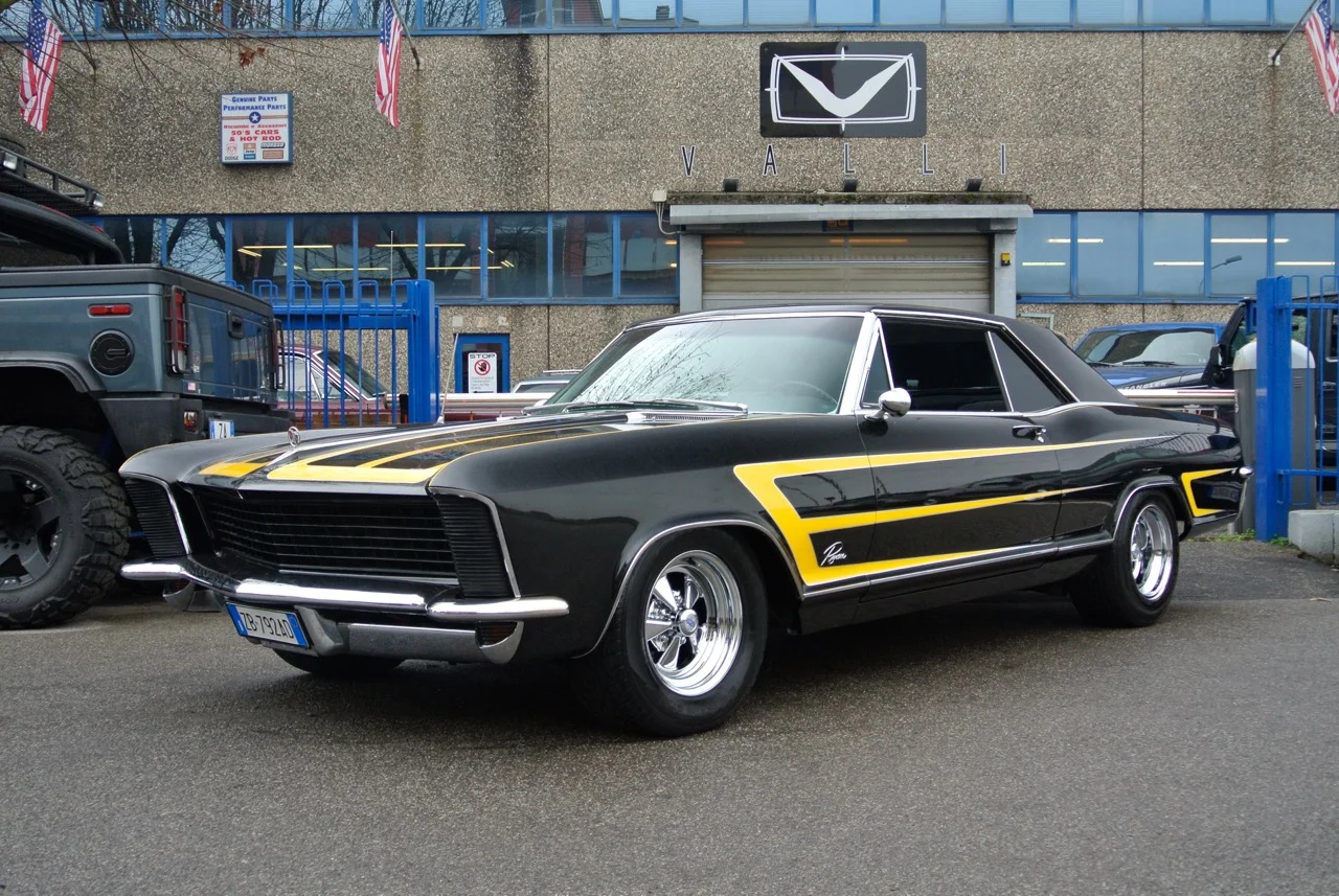 1965 Buick Riviera Nailhead