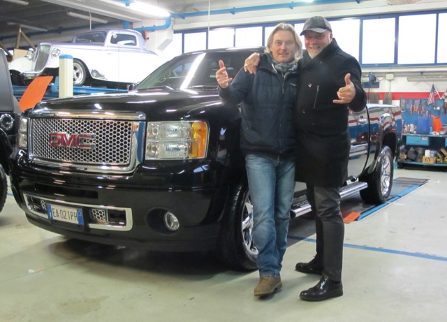 2010 GMC Sierra Denali Gigi Bianchi.jpg