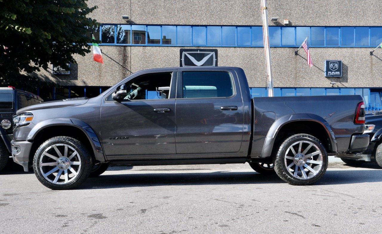 04 2022 Dodge Ram DT Limited Night Edition Granite Crystal Fuel Contra 22x12 ET-44.jpeg
