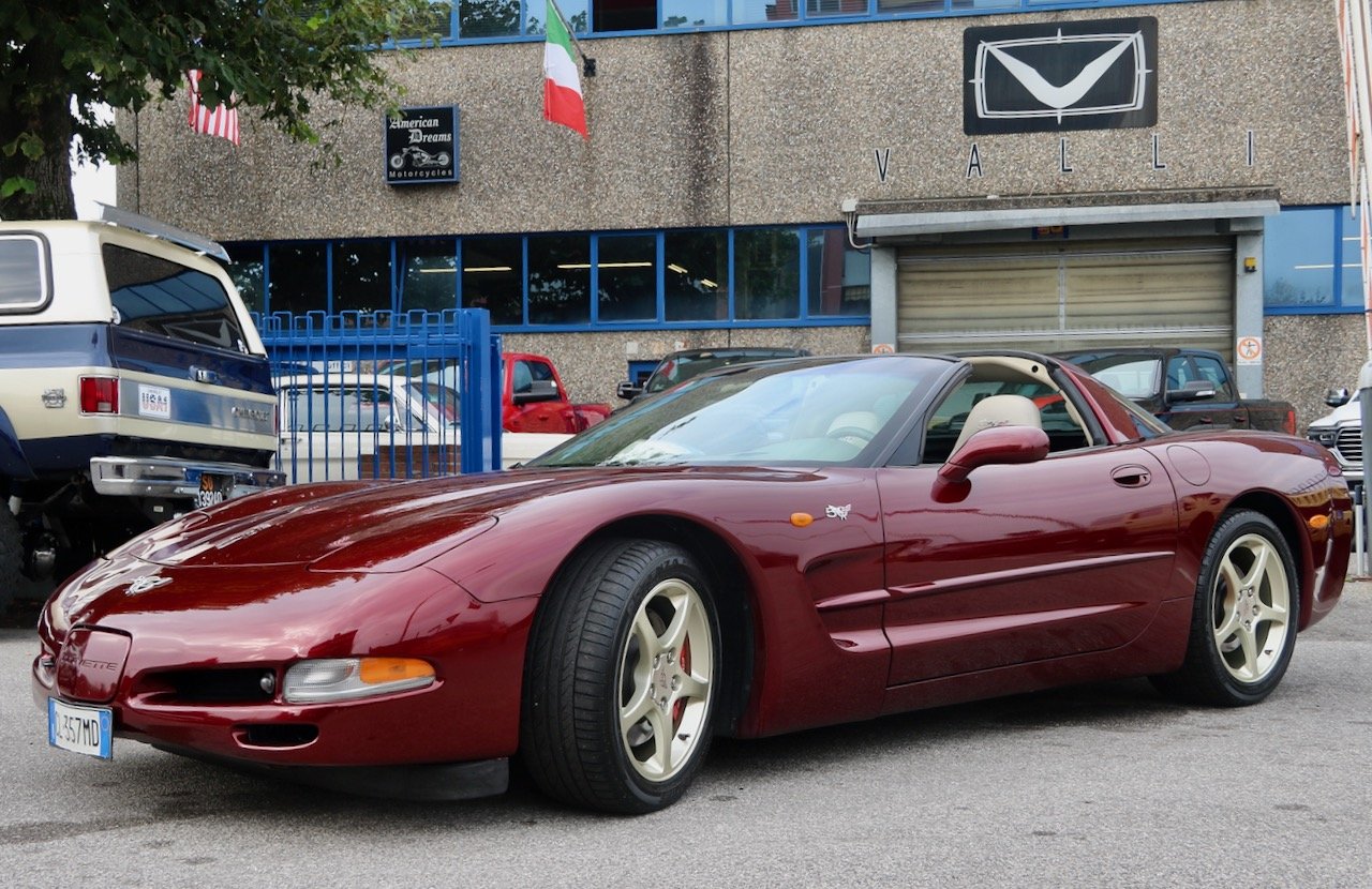 #vallistore VALLIstore  07 2003 Corvette C5 50th Anniversary Marco Locati.jpeg
