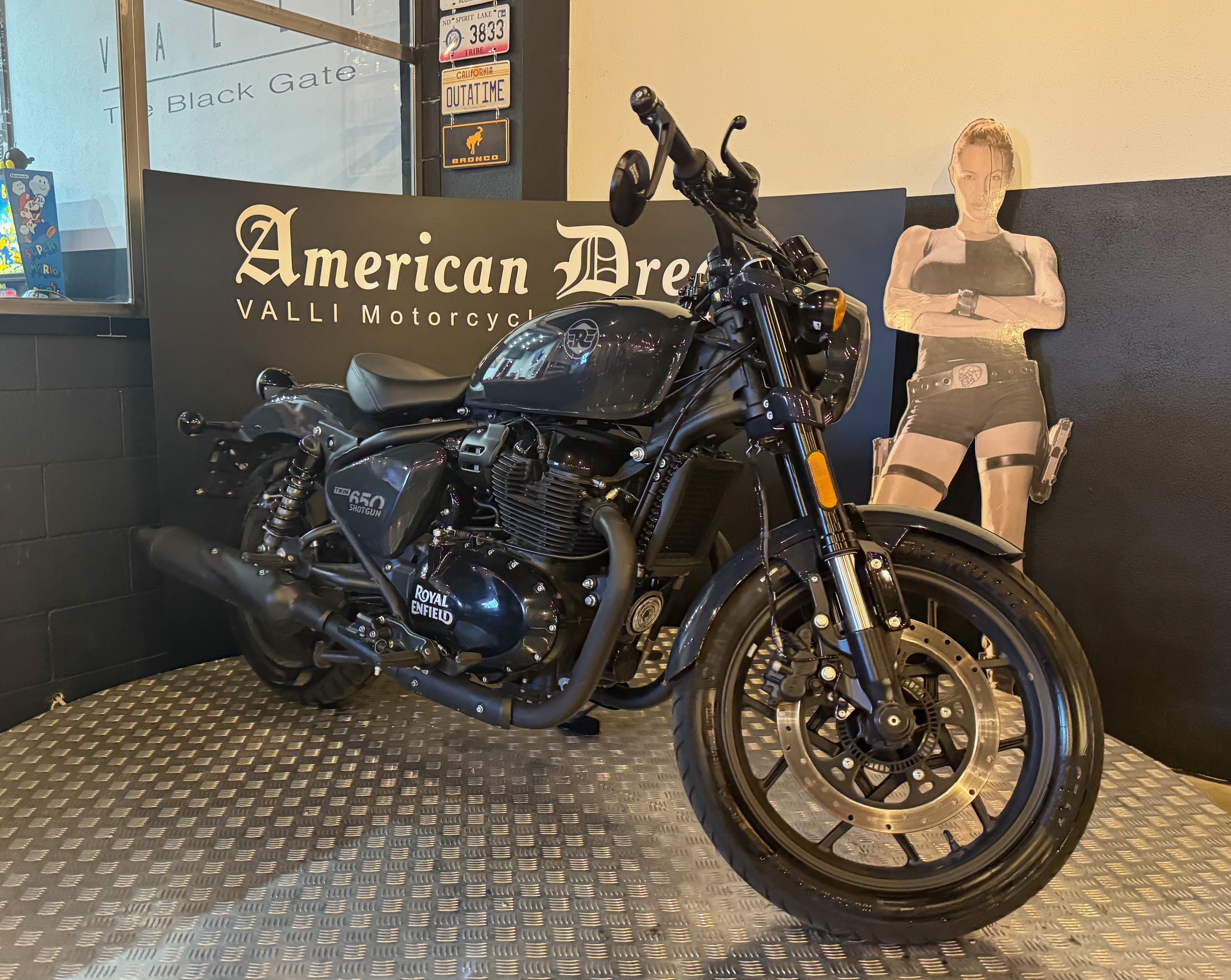 06 2024 Royal Enfield Twin 650 Shotgun.jpeg